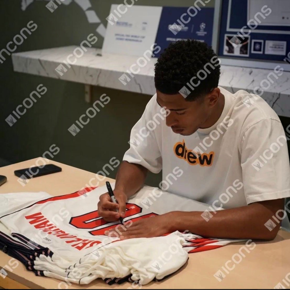 Jude Bellingham Official 2026 FIFA World Cup Back Signed England 2026 Home Shirt in Deluxe packaging