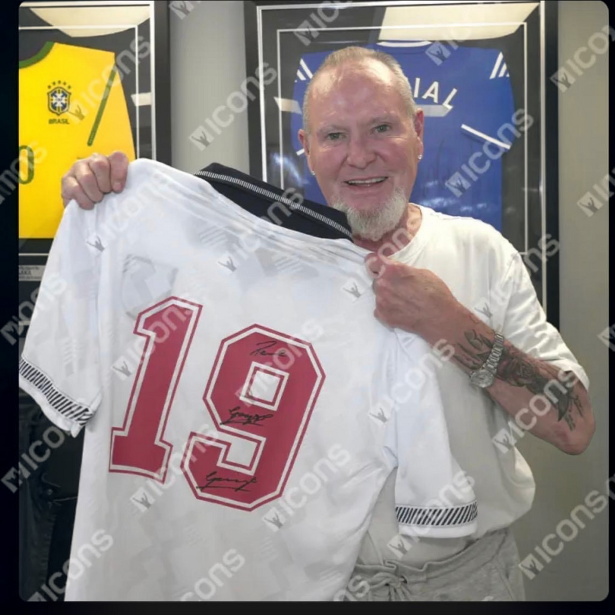 Paul Gascoigne Official FIFA World Cup Back Signed England 1990 Home Shirt in Deluxe packaging